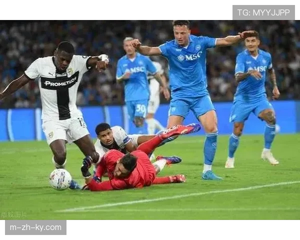 意甲联赛呈现三分天下新格局 榜首混战中游塌陷保级惨烈